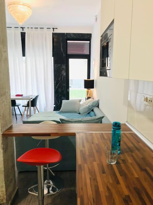 Nuevo Y Confortable Apartamento En Vista Alegre Мадрид Екстериор снимка
