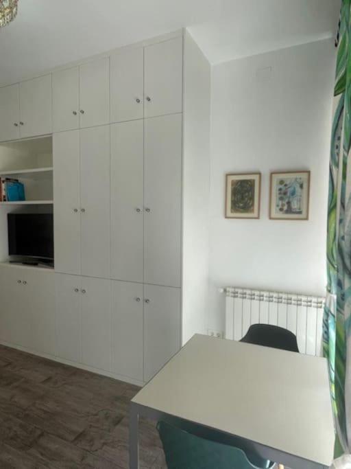 Nuevo Y Confortable Apartamento En Vista Alegre Мадрид Екстериор снимка