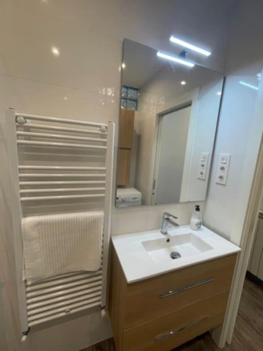 Nuevo Y Confortable Apartamento En Vista Alegre Мадрид Екстериор снимка